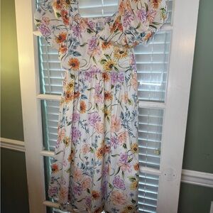 Crown and Ivy Floral Maxi Dress with Ruffled Puff Sleeves